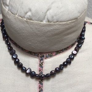 Black freshwater pearl necklace